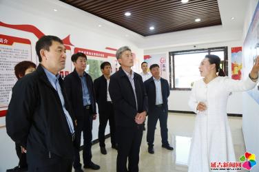 水利部河湖管理司向利民村捐赠5万元图书