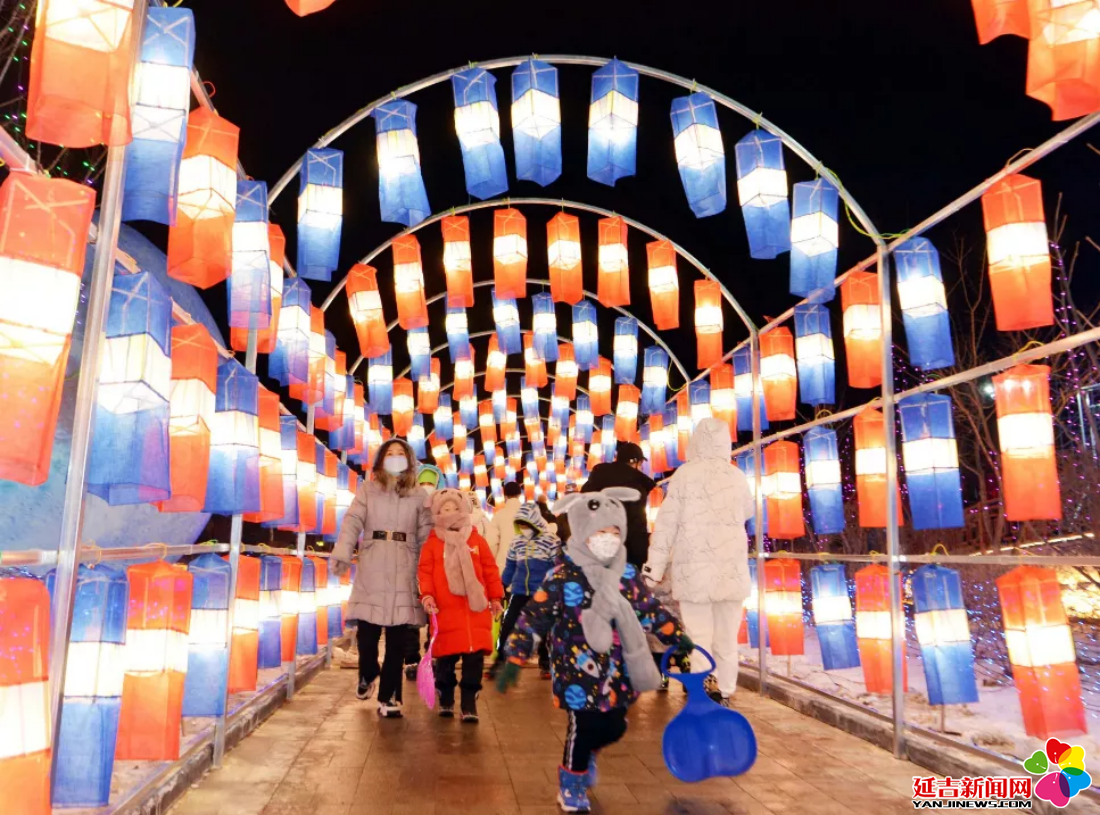 元旦旅游经济升温!延吉中国朝鲜族民俗园涌入30000游客 - 延吉新闻网