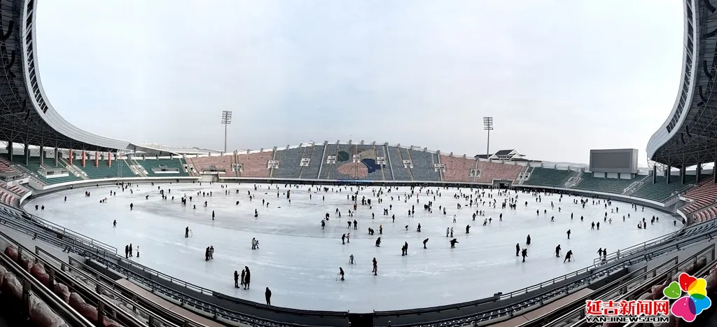 3天4万人 首个雪假 延吉全民健身体育中心冰场热潮涌动