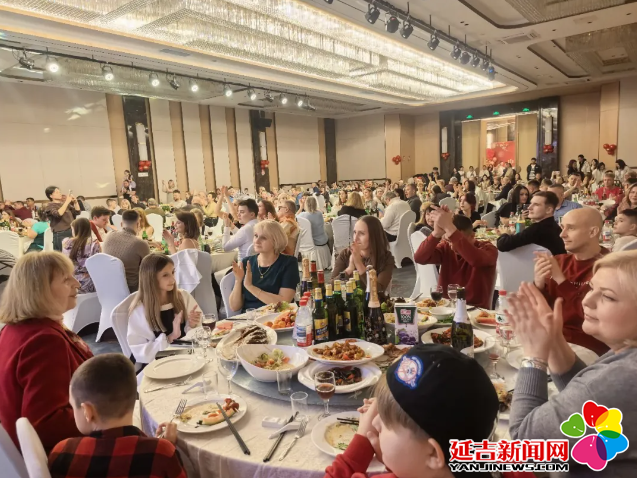 500多名俄罗斯游客在延吉跨年 感受中国式新年浪漫