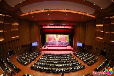 延吉市第十九届人民代表大会第五次会议开幕