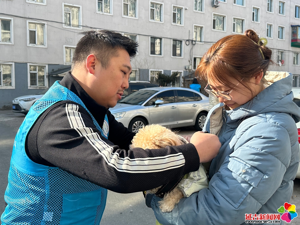 “延吉因你而文明 学习雷锋净家园”主题文明实践活动启动