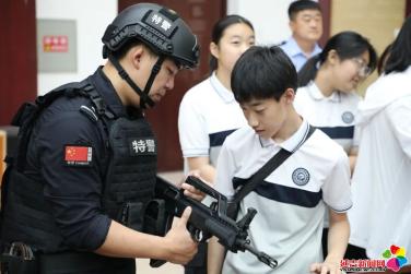警营开放日 中学生沉浸式解锁别样平安课堂