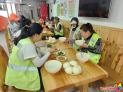 “小餐桌”托起社区老年人的“大幸福”