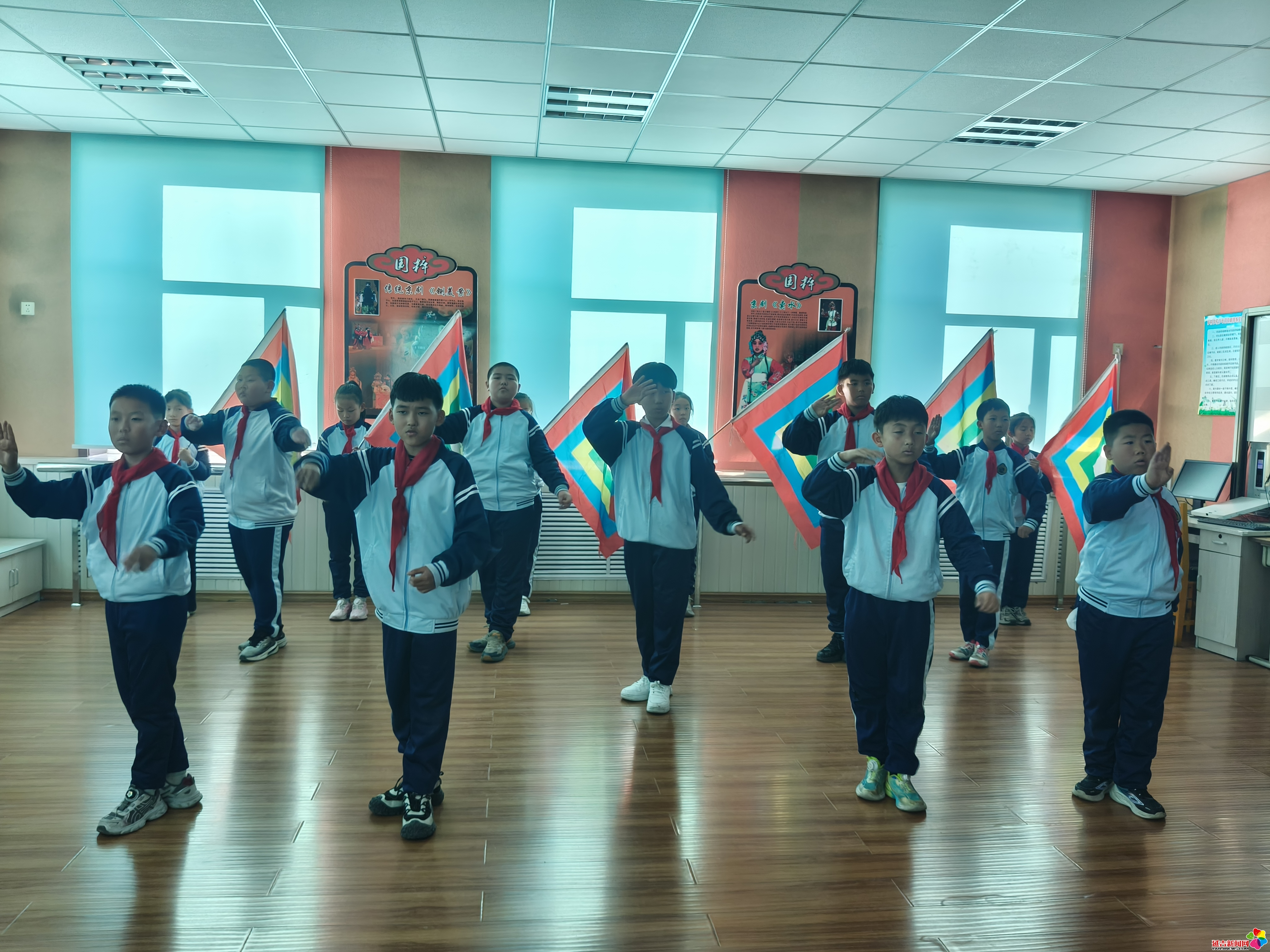 春光小学：京剧书法润童心 文明新风满校园